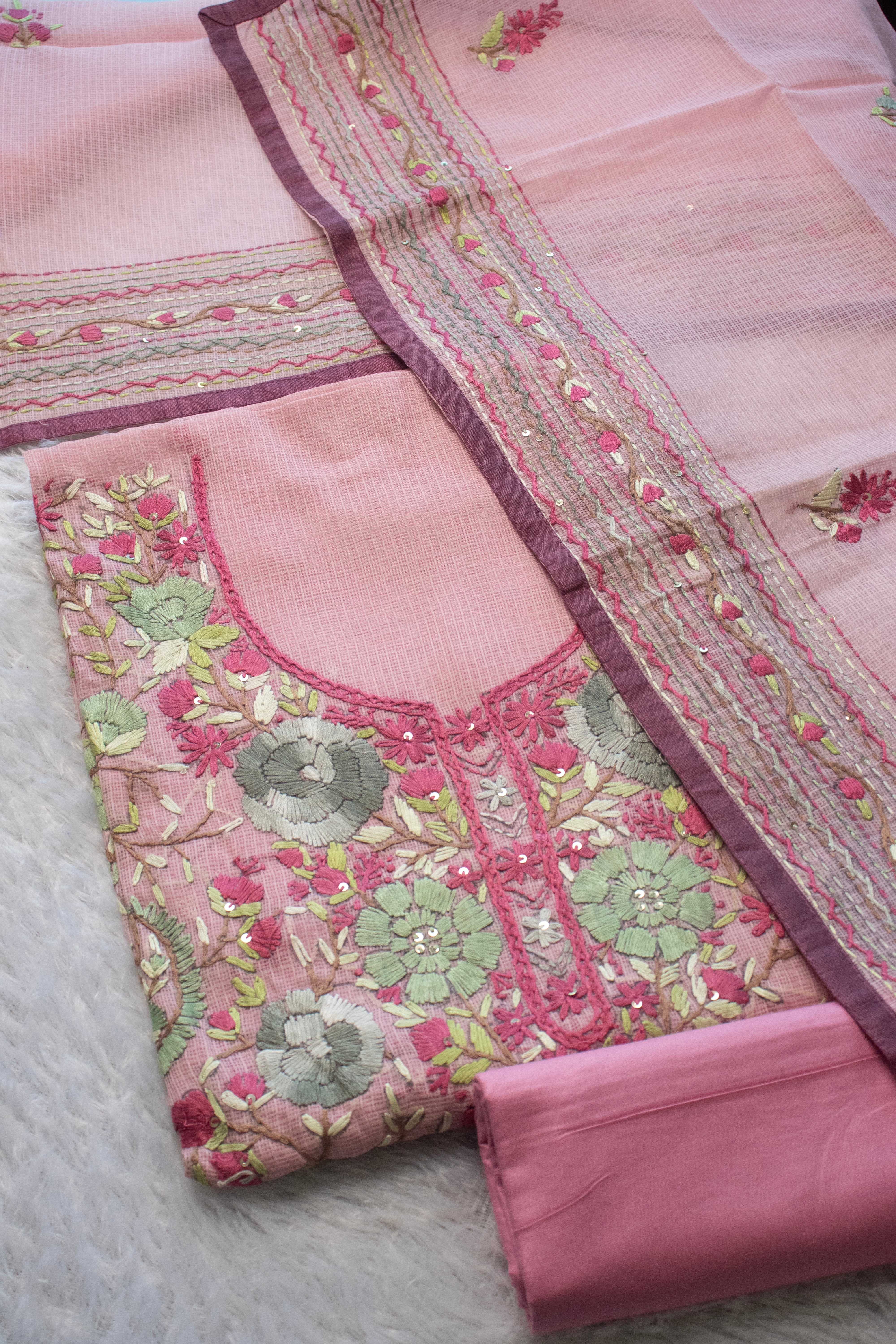 Mauve Meadow Aari Embroidered Suit (Unstitched)