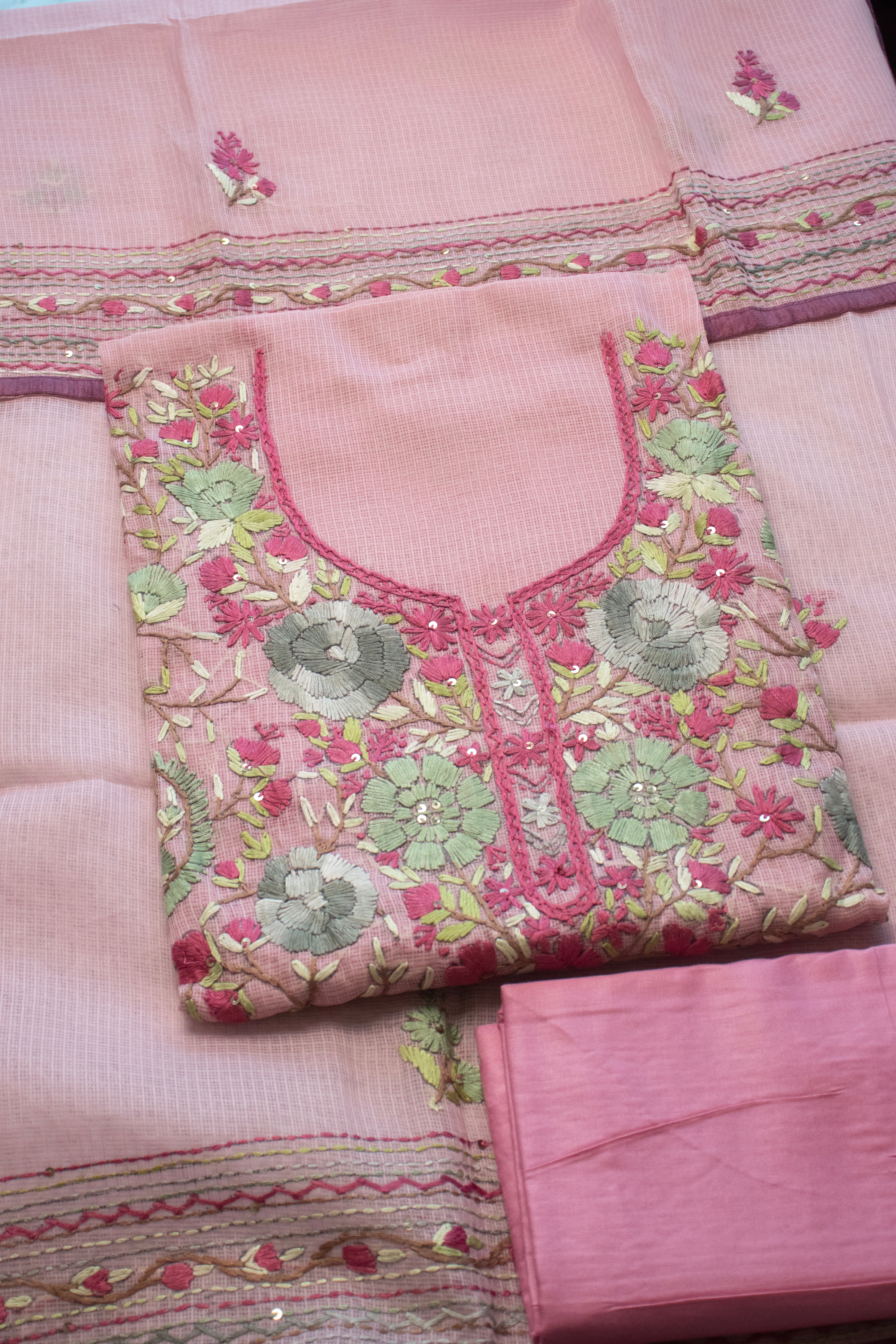 Mauve Meadow Aari Embroidered Suit (Unstitched)