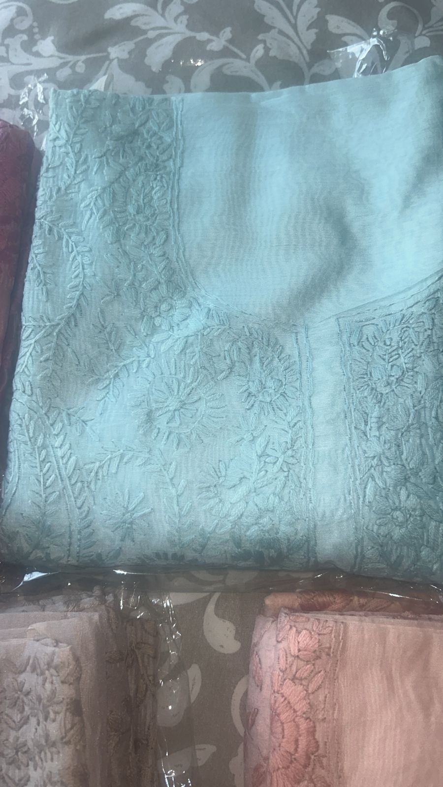 Signature Craft Aari Embroidered Unstitched Suit (Unstitched)