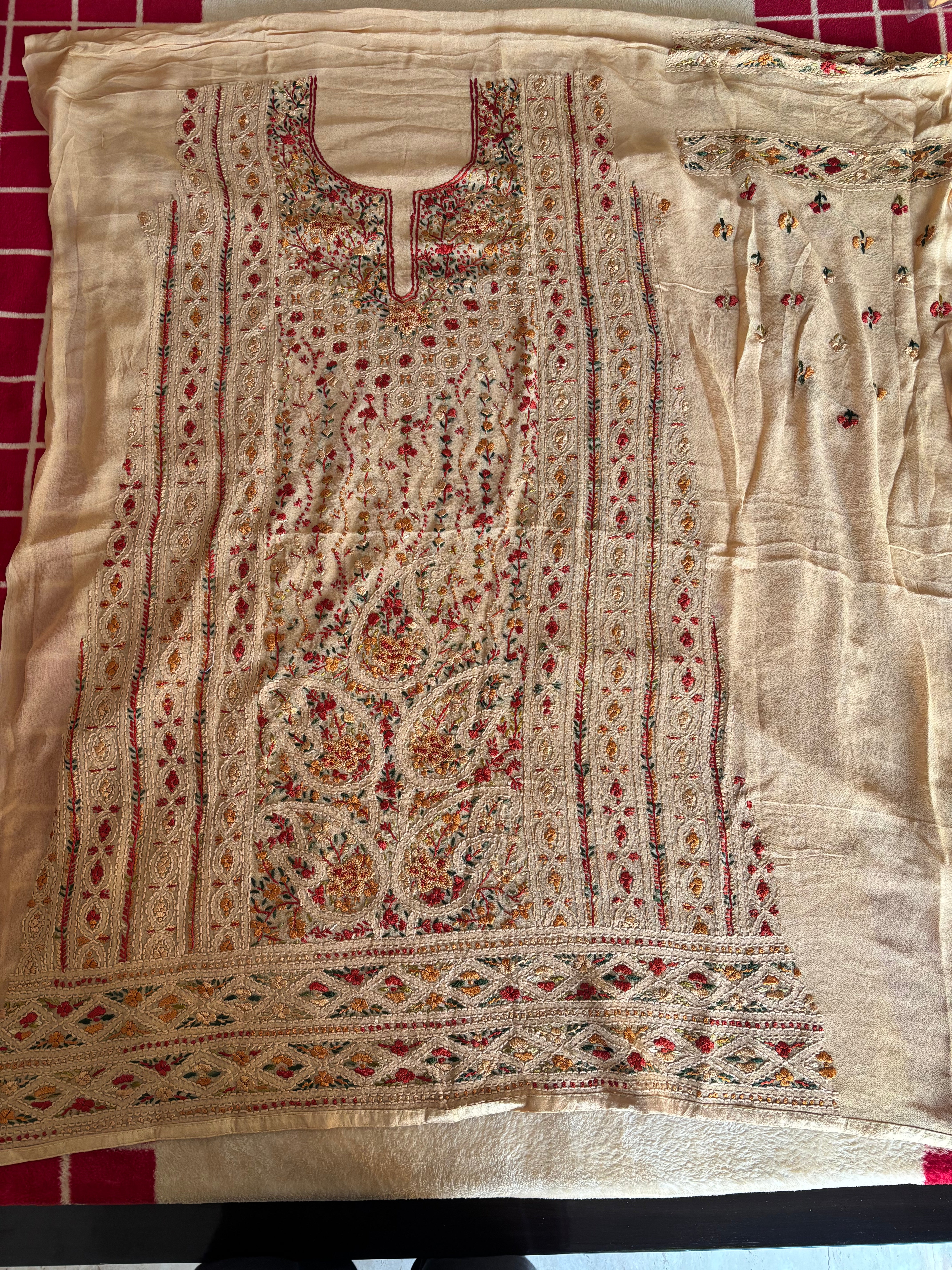 Georgette Gulzar off white unstitched suit