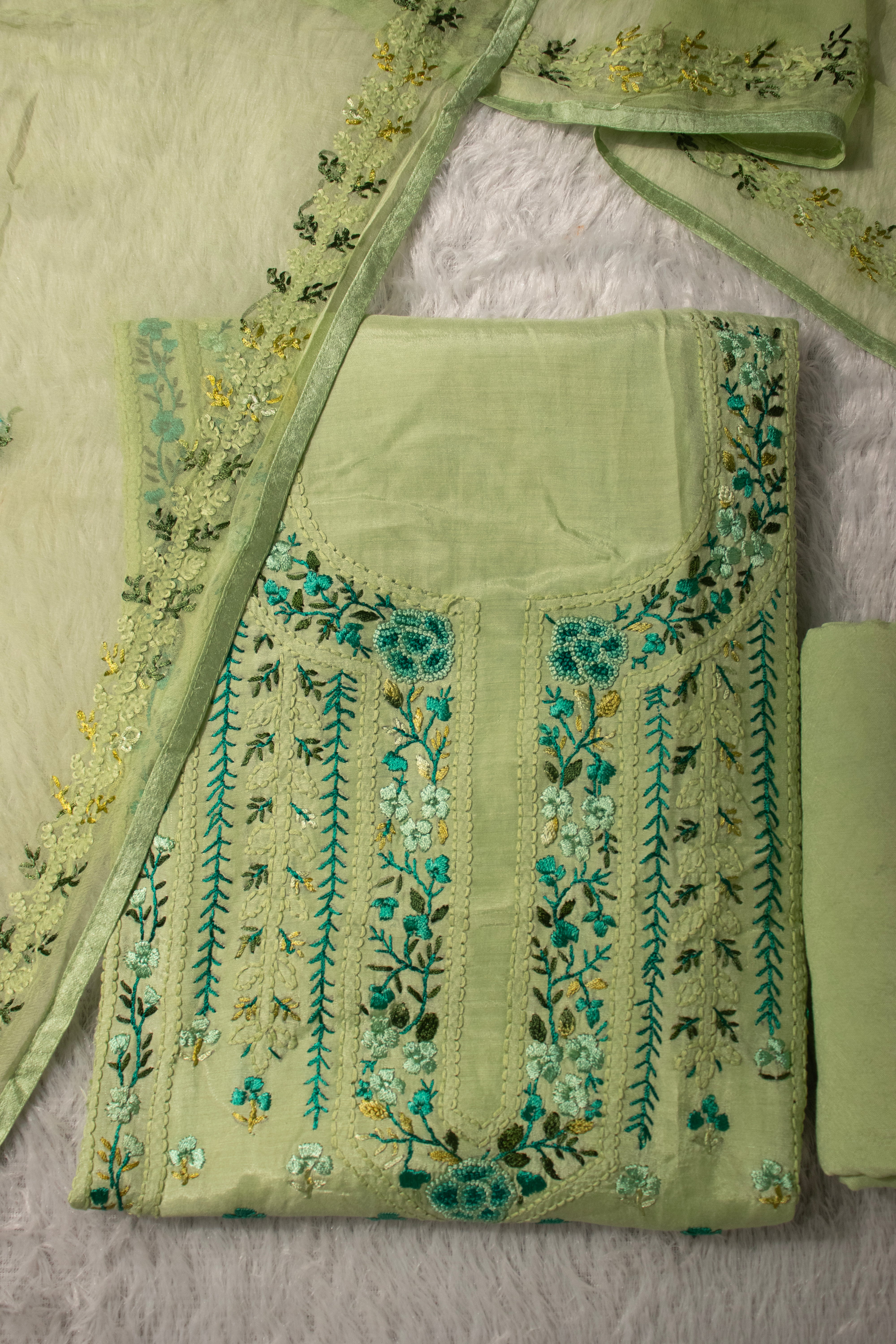 Georgette Gulzar light green unstitched suit