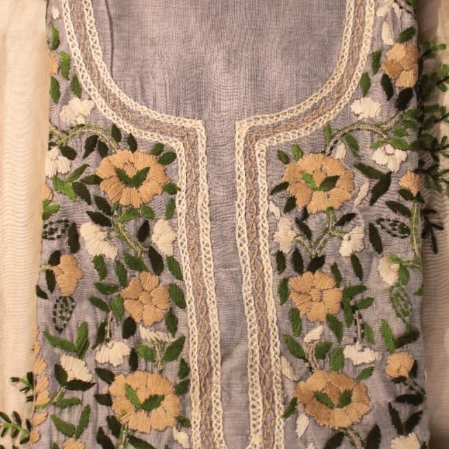 Thread Tales Vistaar Silver Vine unstitchedd suit